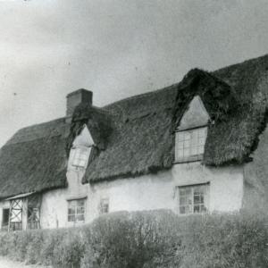 1900s Cottages Chippenham Rd demolished in 1921 2242