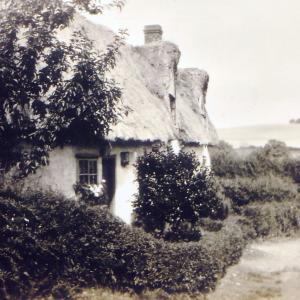 1900s Cottages Chippenham Rd demolished in 1921241