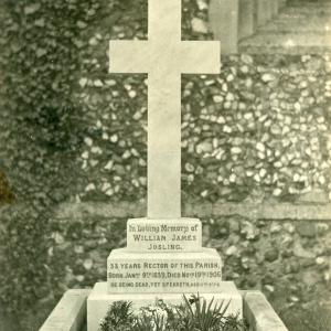 1900s Rev Joslings grave016