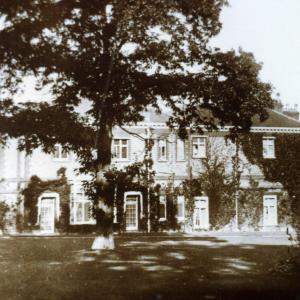 1906 Moulton Paddocks House left rear wing 2131
