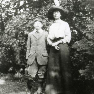 1911s The Priory Rev Smiths wife son188