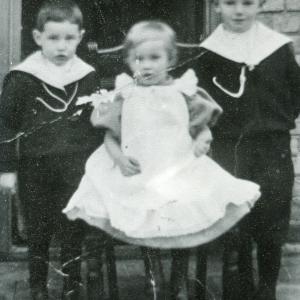 1912 Sandpit Cottages the Wybrew brothers Les Maurice 