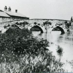 1928 Packhorse Bridge Pooley bakery on left303