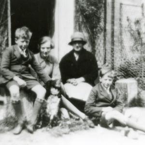 1928 The PrioryJohn Cicely Charles Mrs Brereton527