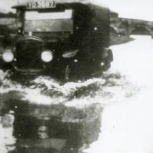 1930s Brookside Husons of Gazeley delivery van349