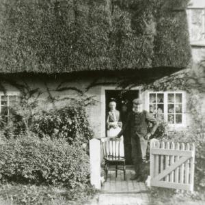 1930s No4 Church Rd Mr Mrs Alf Goodchild498