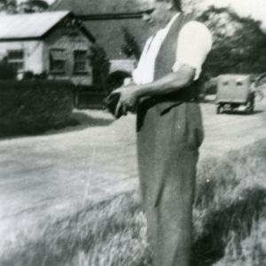 1937 Bridge St Ron Green571