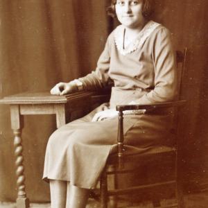 1937 Doris Vizard evacuee from London553