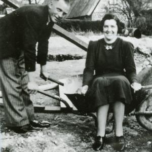 1938 Gazeley Rd pumping station Stan Connie Kidd note 