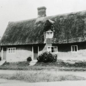 1939 Bridge St two cottages321