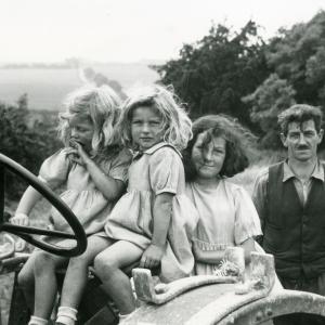 1940 Plantation Hill Bridge Farm harvesting with aid of a