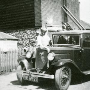 1940 Primrose Hill Farm Charles Neal with Tony Jennings ou