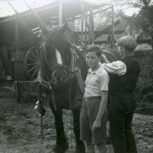1942 Bridge Farm Ray Hart Herbert Daines690