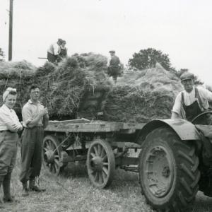 1942 Kennett Rd Ray Hart Marjorie Hiscox Eric Bond Brid