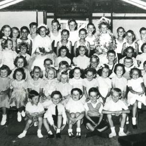 1954 The Village Hall Moulton school puplis559