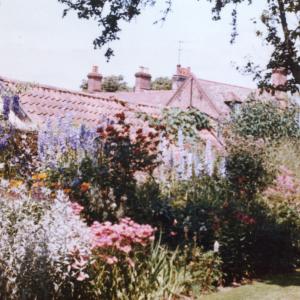 1964 Moulton Hall Gardens 4782