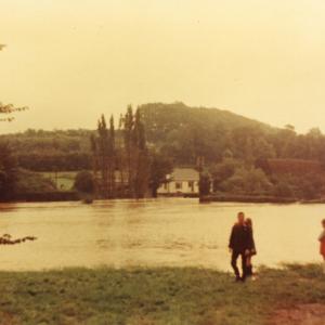 1968 17th Sept Great Flood The Village Green from Bridge