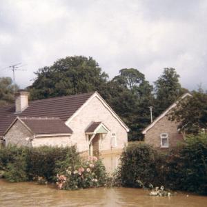 1968 17th Sept The Great Flood back of Church Rd838