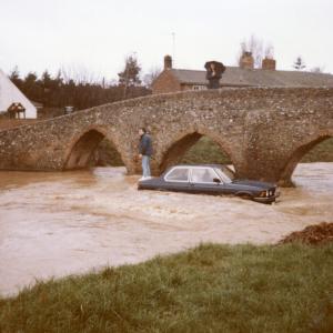 1989 Packhorse Bridge ford spring floods there is always 