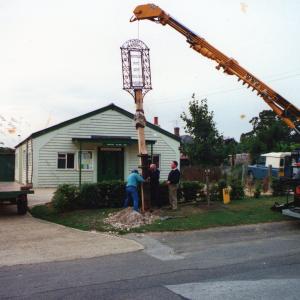 1990 Best kept village sign 1