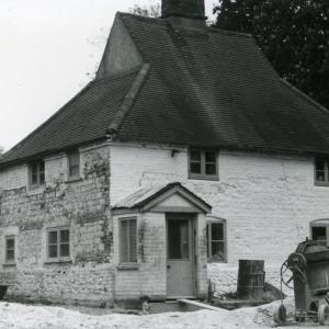 1990 Priory Cottage under renovation for Mr Mrs Evans244