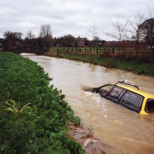 1993 Brookside taxi in trouble068