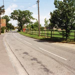 1993 The Street north from the shop024