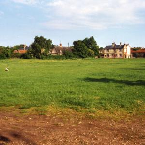 1993 Village Green looking west035
