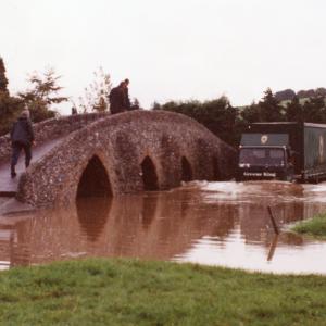 1994 Packhorse bridge ford Greene King lorry takes a chanc