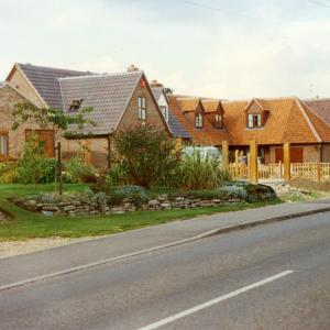1996 Chippenham Rd school Rd new houses completed408