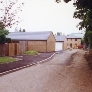1998 June bottom of Tweed Close Riverside Walk under cons