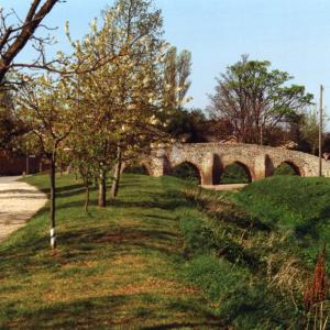 1999 The Packhorse Bridge south view049