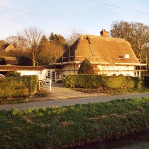 2005 Brookside Old Vicarage half thatch by thatcher 1