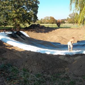 2011 28 09 French Hall PondMoulton Suff UK liner fitted