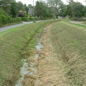 2011 Brookside Moulton river banks cut 5
