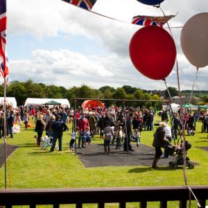 2012 07 06 Moulton Village Hall playing field Queen 60