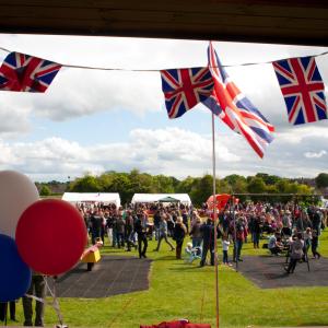 2012 07 06 Moulton Village Hall playing field Queen 61