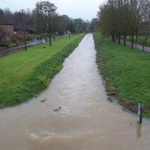 2012 29 04 Brooksidefrom the Packhorse Bridge river in fl