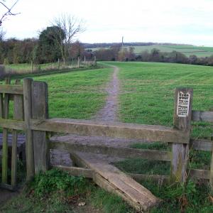 2013 07 12 Bonfire Hill Moulton Footpath No 7 1