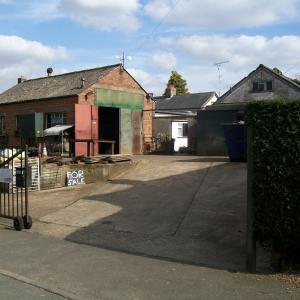 2013 14 04 Moulton Suffolk Church Rd. The Forge