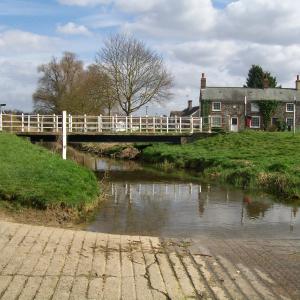 2013 15 04Moulton Suffolk Church Ford Bridge