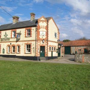 2013 29 03 Moulton Suffolk The Kings Head before ren 3