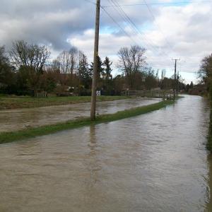 2014 01 02 River Kennett in Flood 1