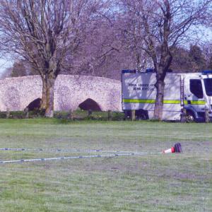 2017 25 03Moulton Village Green Bomb squad defuse a live handgrenade 2