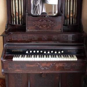 2018 May. The origional Chapel organ leaves the chapel 1