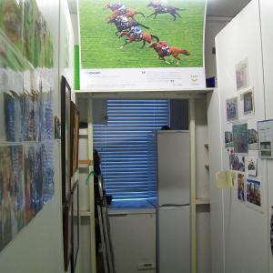 2020 08 12 Post office new entrance to avoid close contact Covid 19 measures 1