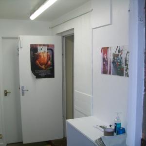 2020 08 12 Post office new entrance to avoid close contact Covid 19 measures 4