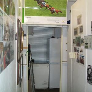 2020 08 12 Post office new entrance to avoid close contact Covid 19 measures 5