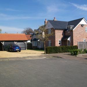 2020 23 04 Mayes Meadow. Moulton