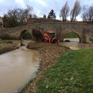 2022 21 02 Packhorse Bridge ford clearing debris 2